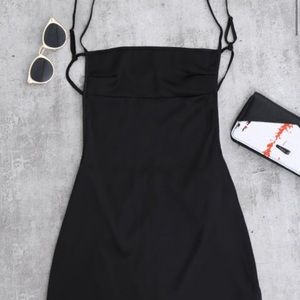 Black bodycon dress